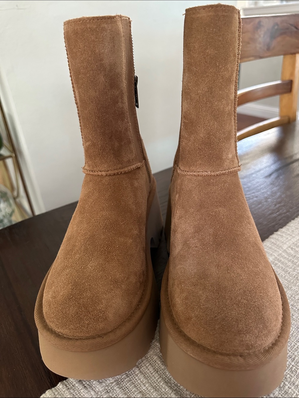 UGG Women's Suede Platform Ankle Boots - Chestnut